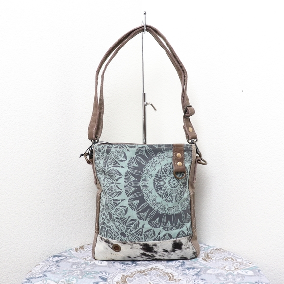 🆕 Myra Bag Small Shoulder Bag Canvas Purse Women - Picture 2 of 10